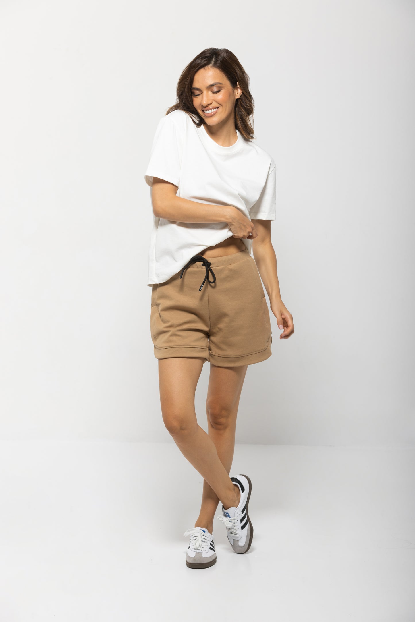 Earth beige bermuda shorts